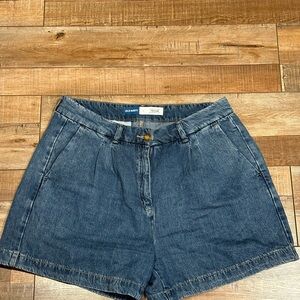Old Navy Blue Jean Shorts Classic Casual Style
